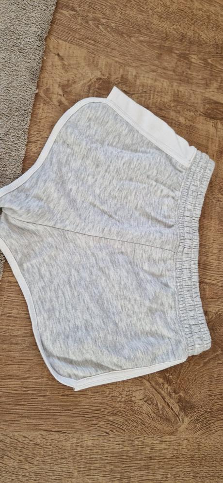 Šortky, h&m,158