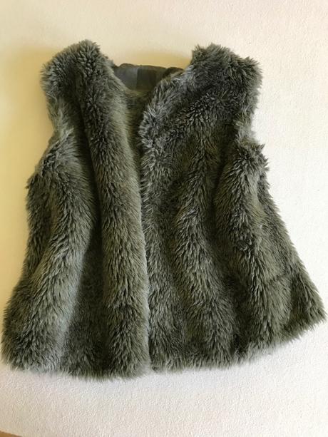 Huňatá vestička, m