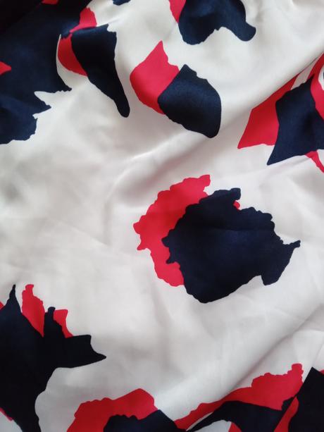 Satenova sukna amisu vel.36, amisu,36