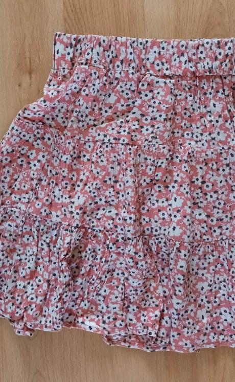 Kvetovaná sukňa, house,xs
