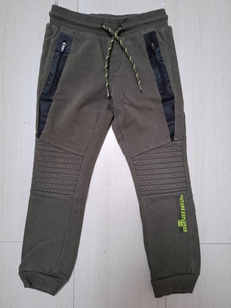 Tepláky pre chlapcov veľ.110, 110