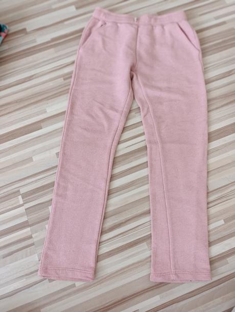 Balík oblečenia veľkosť 128, 122–134