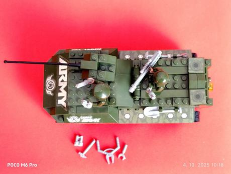 Stavebnica vojaci v tanku 22408 - 199ks,