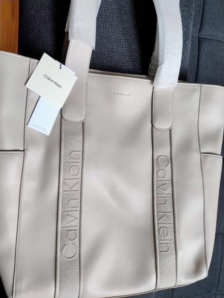 Kabelka cena s poštovným, calvin klein