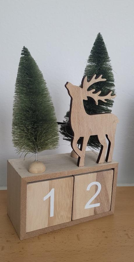 Drevený vianočný kalendár, 