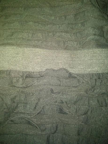 Volánikové sexi šaty, s