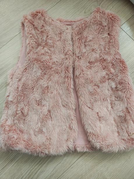 Kožušinova vesta, mayoral,110