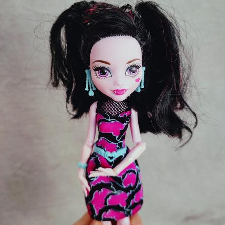 Monster high draculaura g2, 
