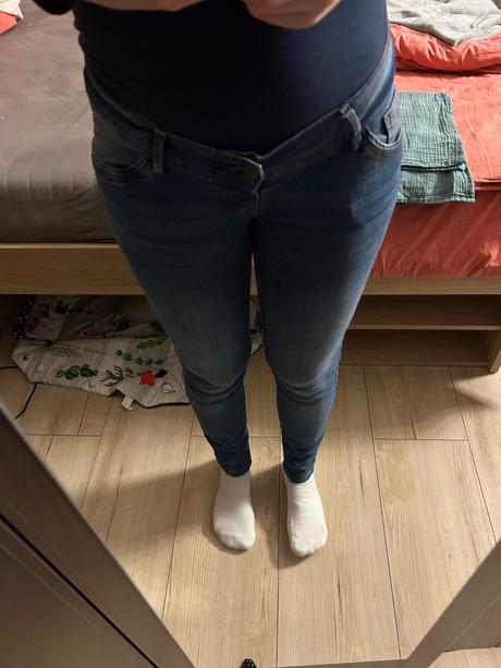 Úzky strih rifle mamalicious veľkosť m, m