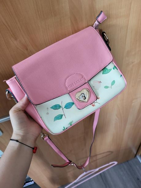 Dámska ružová crossbody kabelka, 