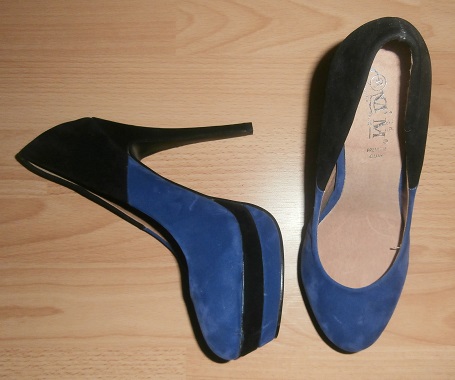 Modročierne lodičky, 39