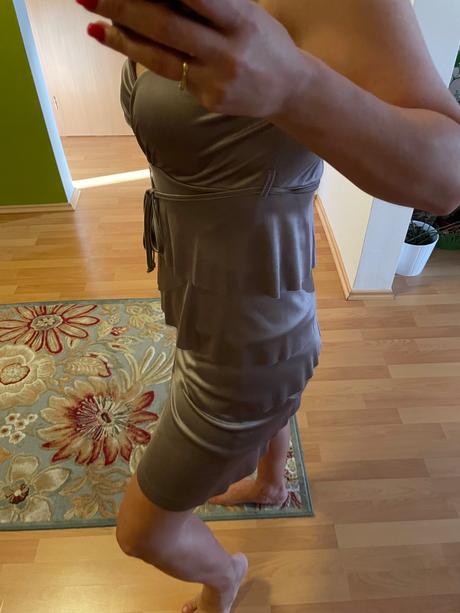 Elegantné letné šaty, s