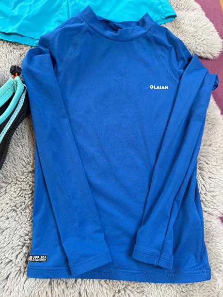 Plavky, tričko do vody, topanky do vody, decathlon,122
