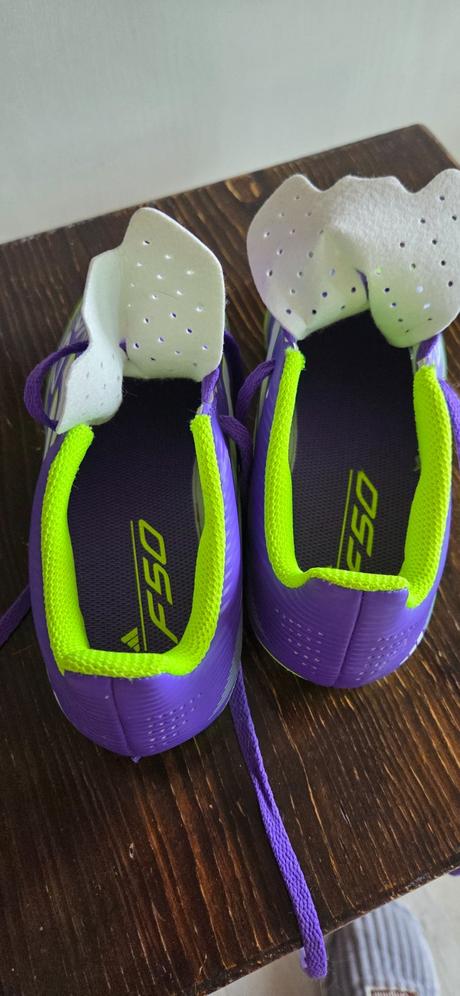 Kopačky f50 adidas, adidas,32