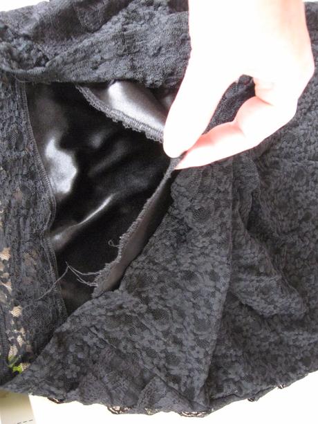 Čierny čipkovaný top/krátke šatočky, s/m, s