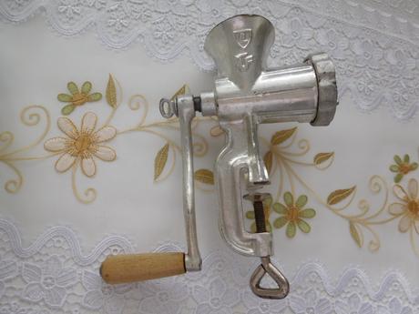 Mlynček na maso-made in čechoslovákia---5, 