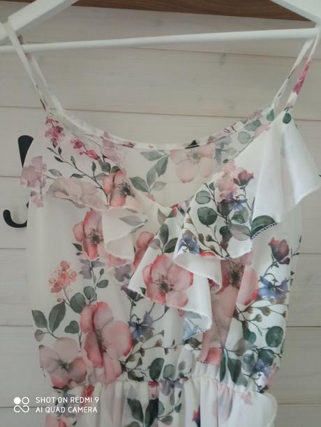 Ľahké letné šaty, s