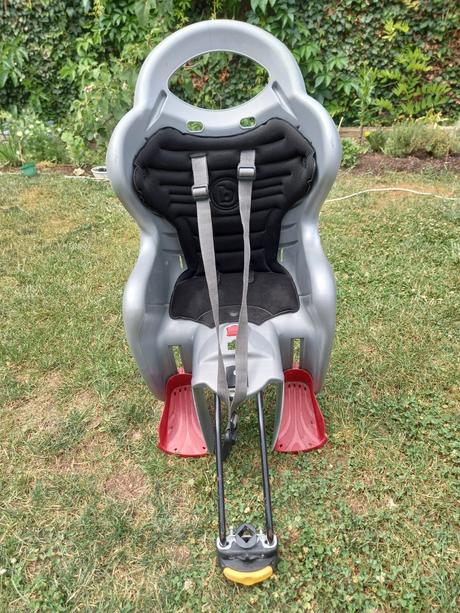 Cyklosedacka zadna do 22kg, 