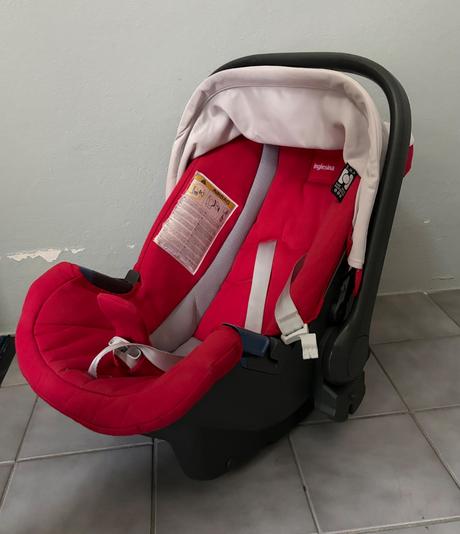 Autosedačka, inglesina