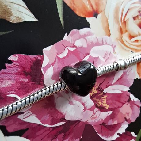 Prívesok čierne srdce, 