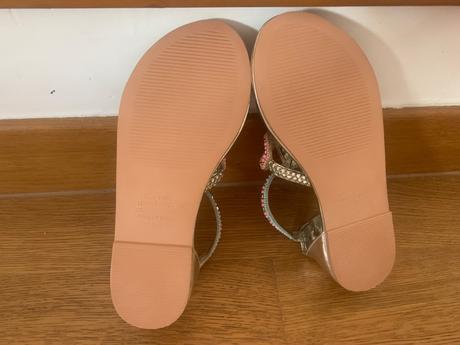 Krásne zdobené sandálky moonsoon, 32