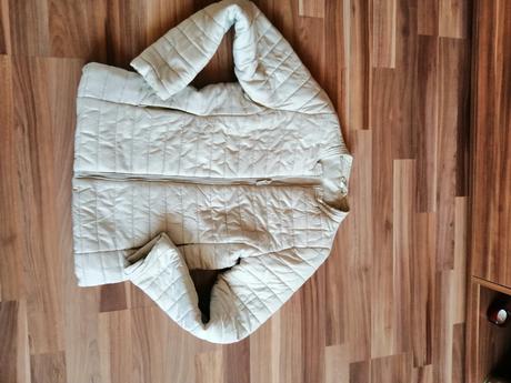 Vetrovka  béžová a červená, s