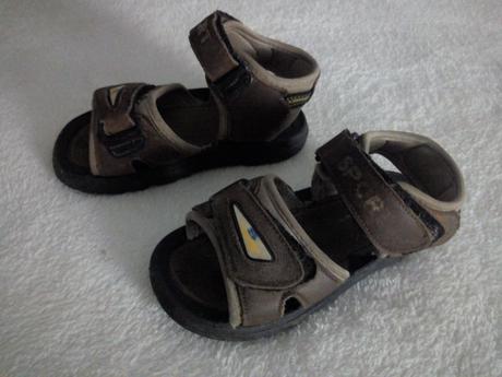 Sandálky, 25