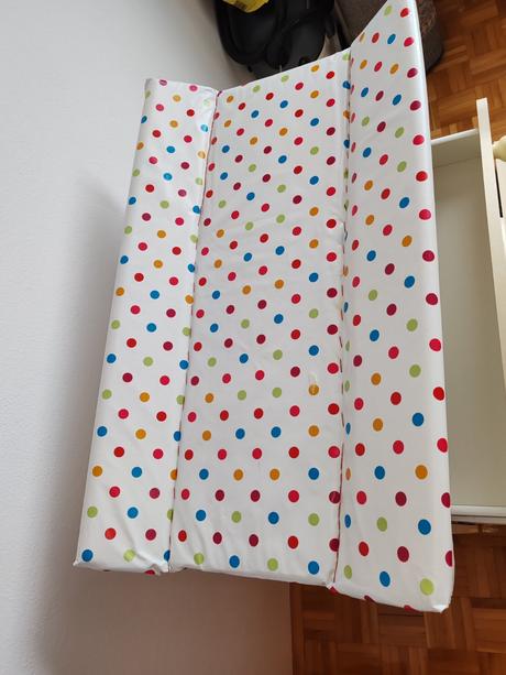 Prebaľovacia komoda s vaničkou, 