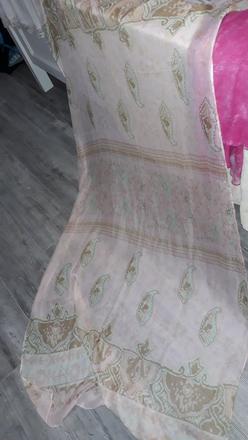 Pudrovo ružová šatka s etno vzorom, 