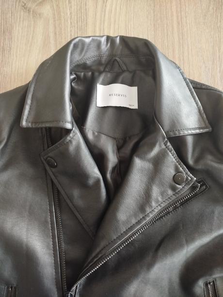 Kozenkova bunda, reserved,140