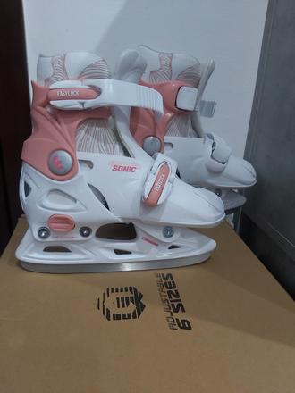 Dievčenské korčule, 29