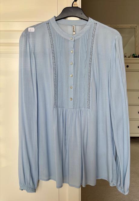 Ľahká blúzka, stradivarius,m