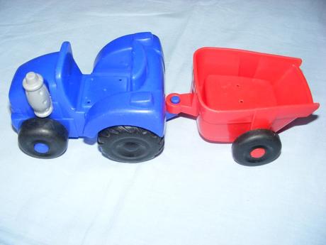 Traktor, zvieratká a farmár, 