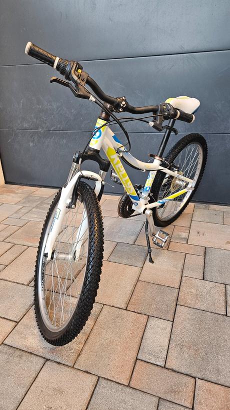 Juniorský bicykel kellys kiter 50 (veľkosť 24"), kellys,24