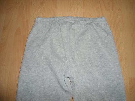 Chlapcenske svetlosede teplaky, 134