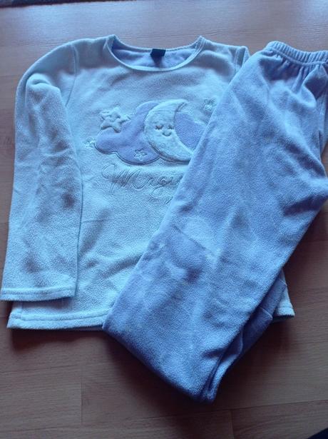 Mäkké pyžamo, 134