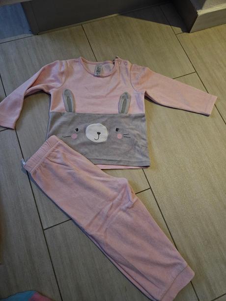 Pyzamo flisove, c&a,92