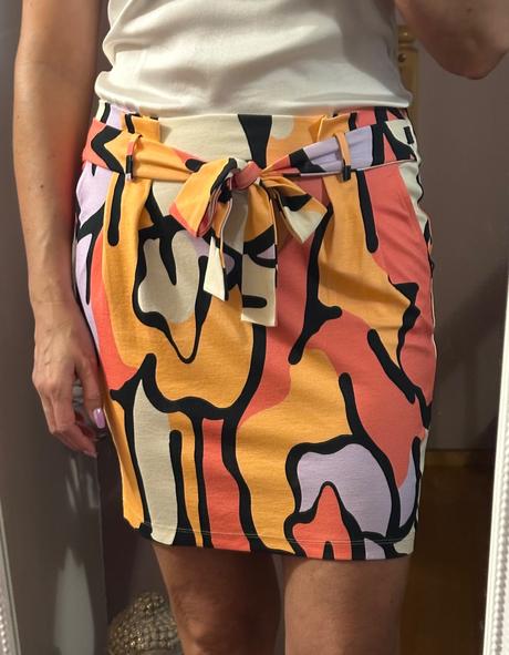 Krátka farebná suknička zn. magenta, l / m