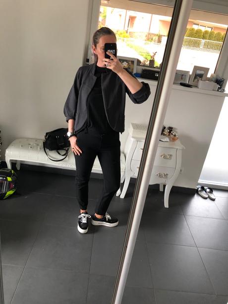 Čierny  top reserved v. m, reserved,m