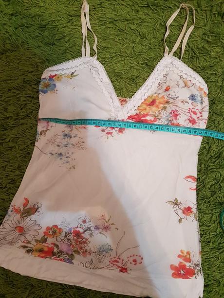 Letný kvetovaný topík s, s