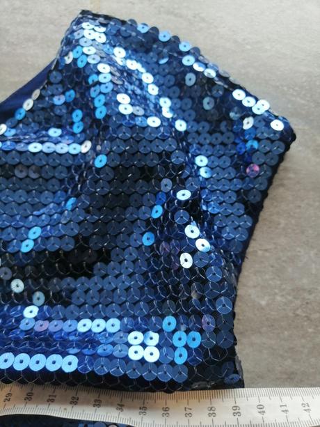 Flitrové pružné šaty asos, vm, kráľovská modrá, m