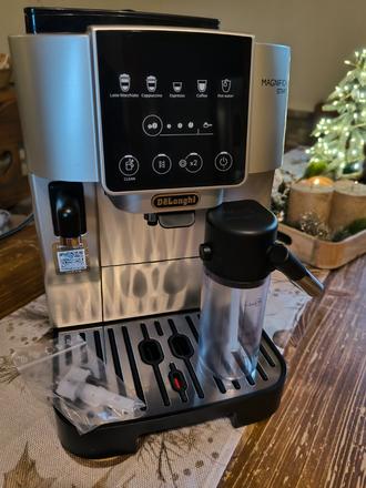 Kavovar de l'onghi magnifica start 220.80 sb,