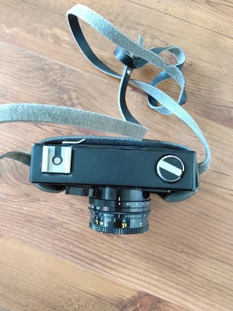 Starý fotoaparát siluet elektro, 