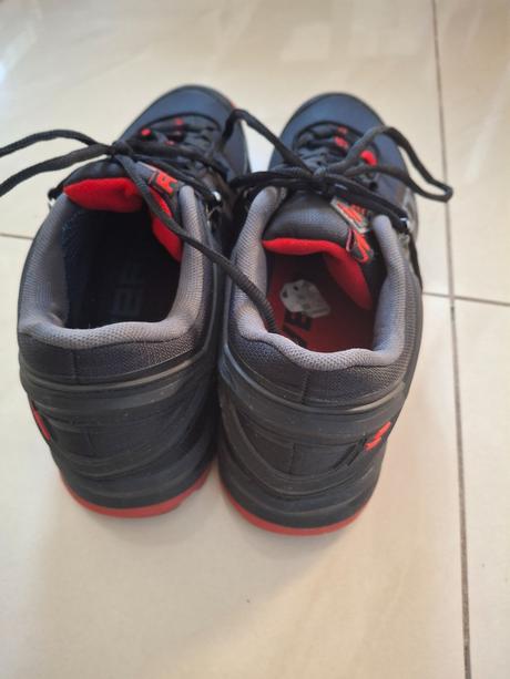 Botasky raz obuté, 42