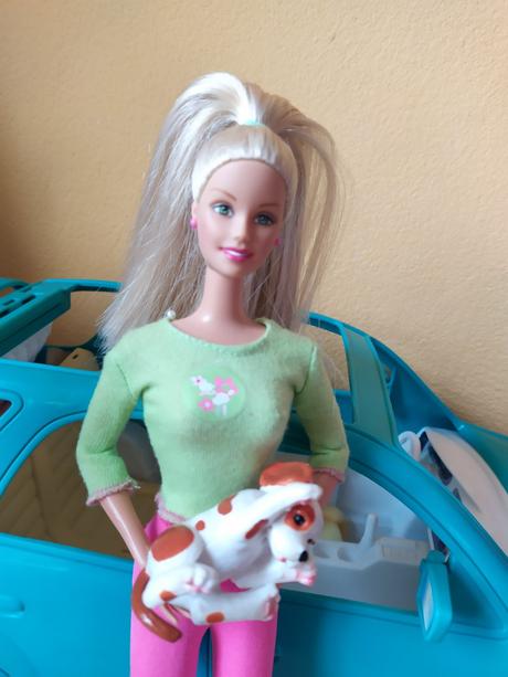Barbie kennel care set, 