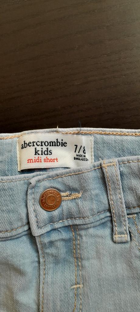 Kraťase 7-8 a&f, abercrombie&fitch,128