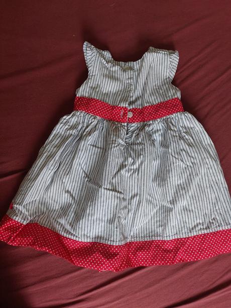 Saty aj na slavnostne prilezitosti, 74