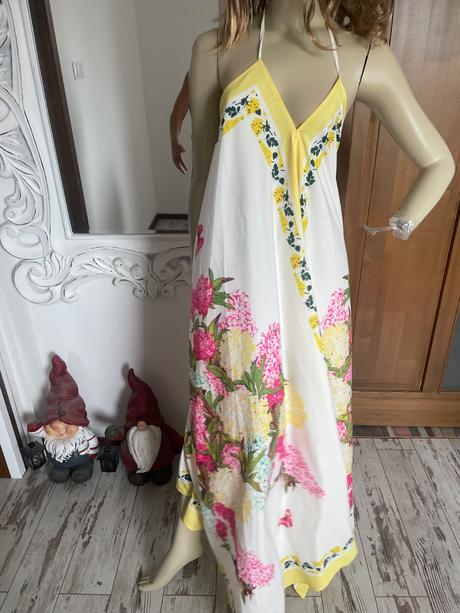 Luxusne saty shuitty, 