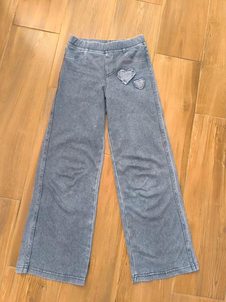 Dievčenske jeginsy, kik,134