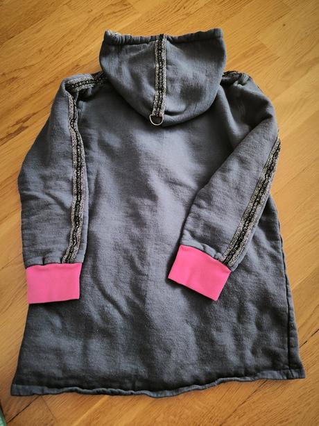 Dlhšia mikina modelko, modelko,128